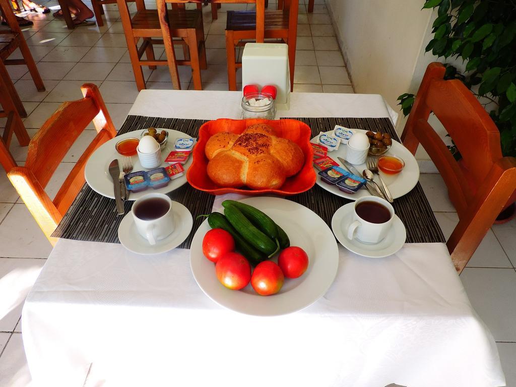Onur Pension Фетие Екстериор снимка