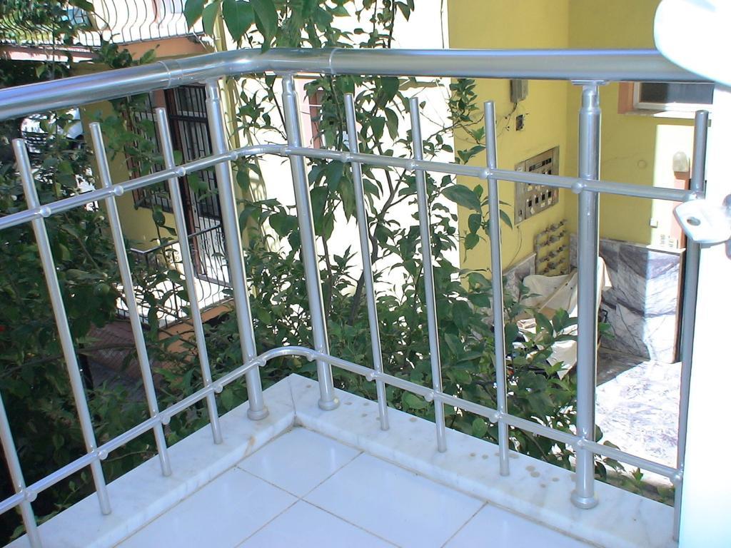 Onur Pension Фетие Екстериор снимка